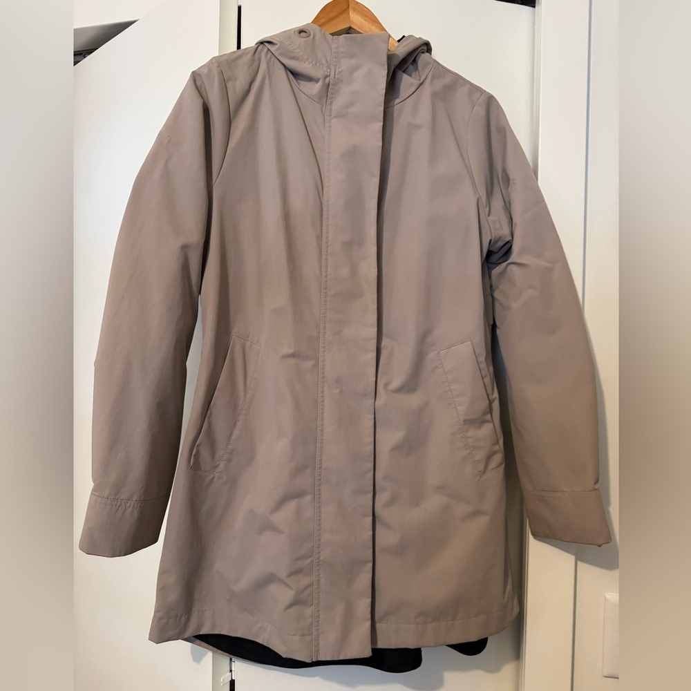 Athleta Women's Tan Hooded Jacket